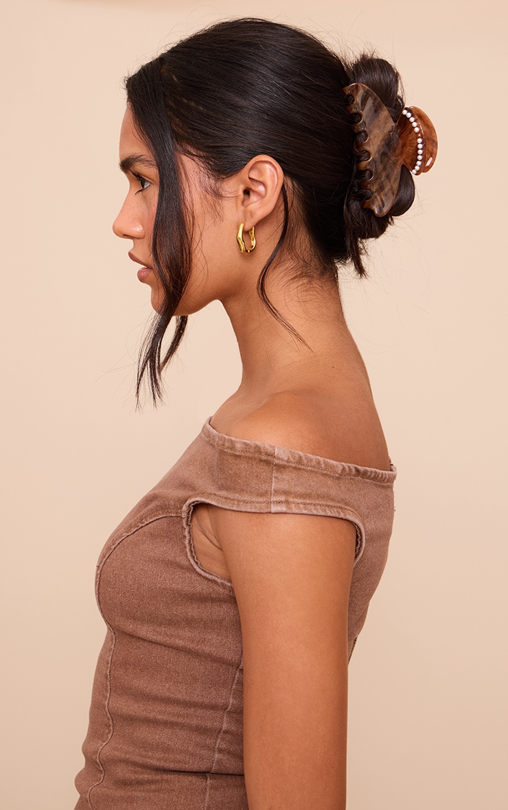 Brown Tortoiseshell Claw Clip With Pearl Detail image 1