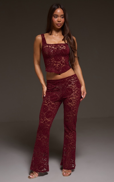 Pantalon skinny flare en dentelle rouge vin foncé à taille mi-haute
