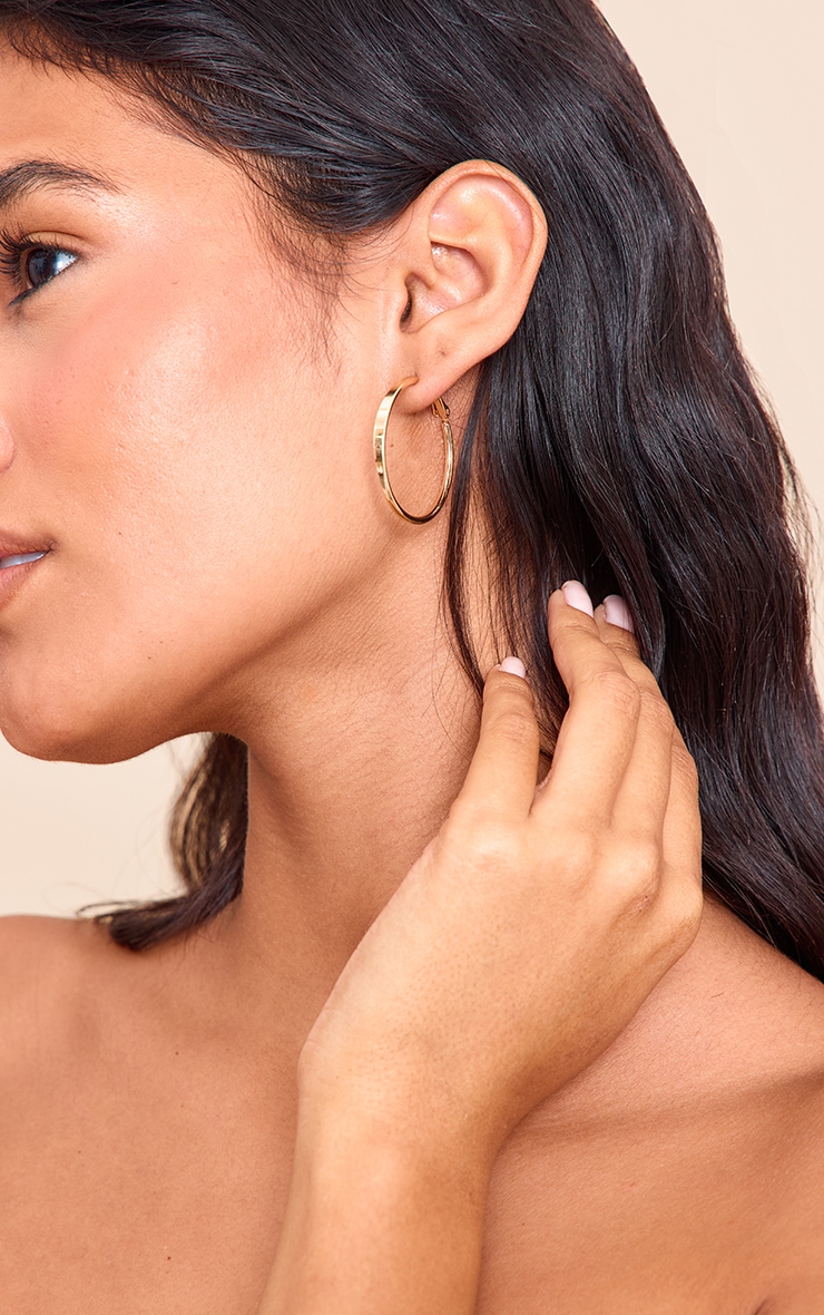 Gold Smooth Edge Hoop Earrings image 1