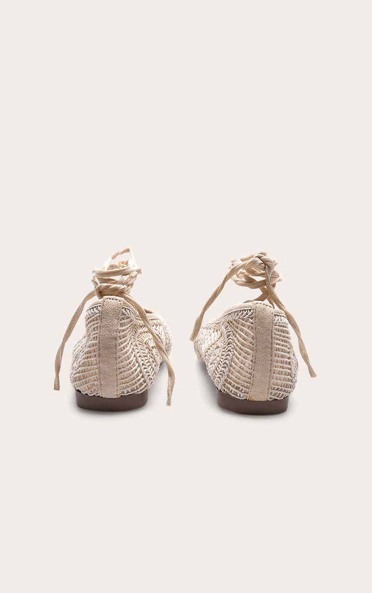 Ballerines rondes en dentelle crème à brides lacées image 4