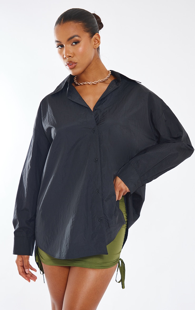 Chemise style parachute oversize noire à manches longues image 3