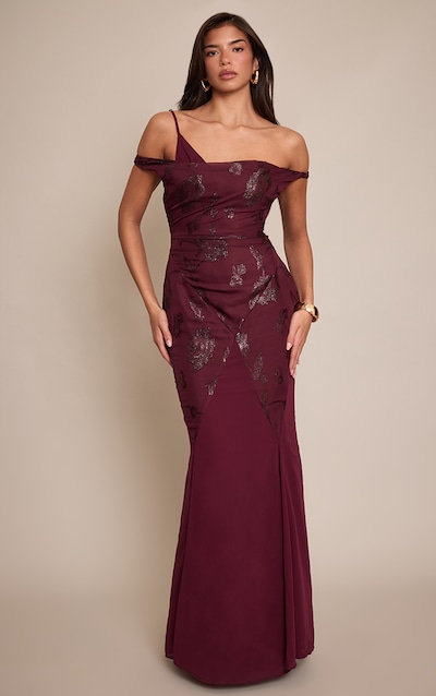 Robe longue texturée rouge vin à col bardot et godet