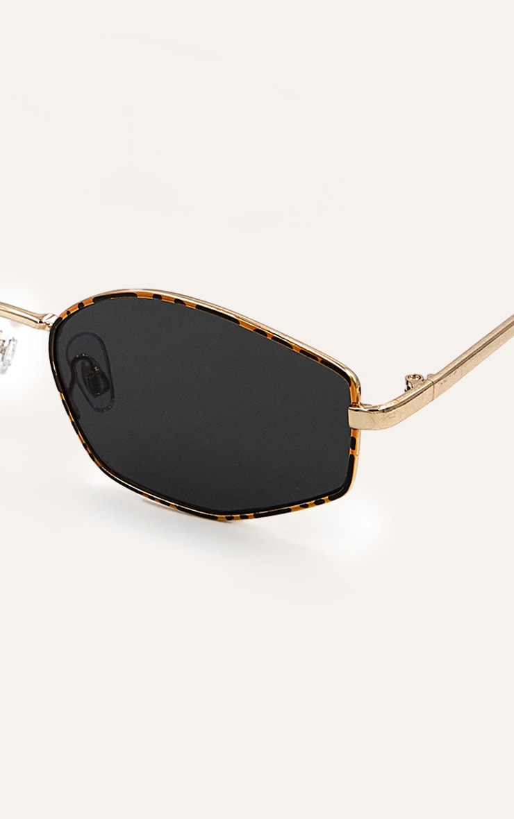 Tortoiseshell Classic Textured Round Sunglasses image 4