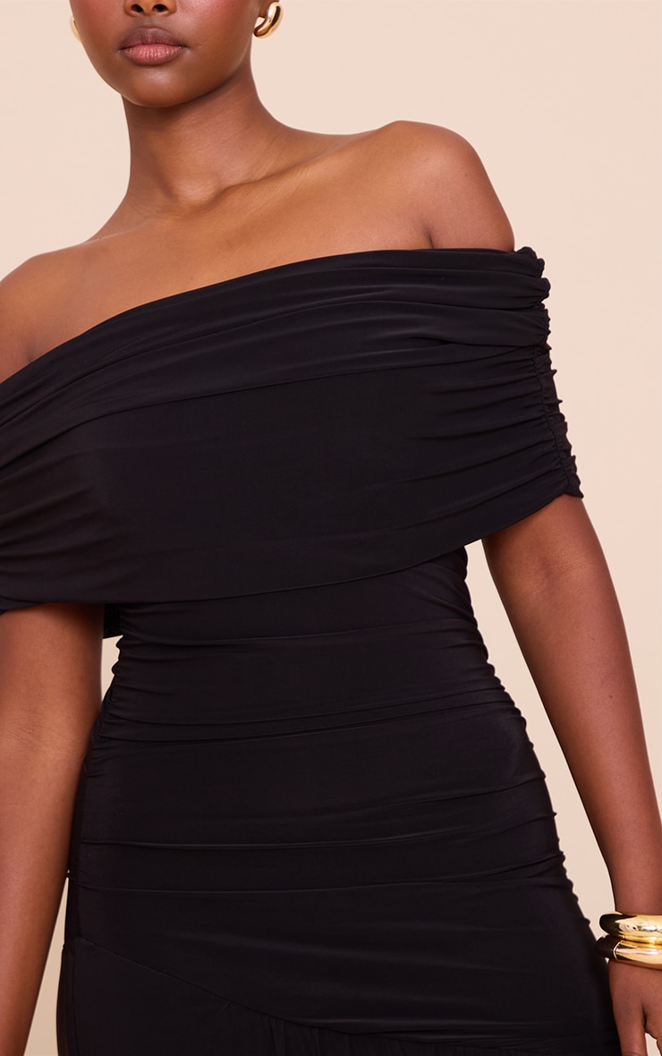 Robe longue moulante doublée noire froncée à épaule bardot unique image 4
