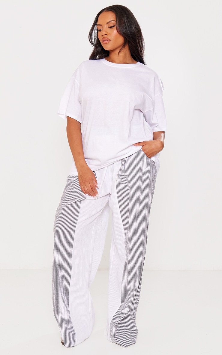 Plus White Wine And Gin Oversized Printed T-shirt image 2