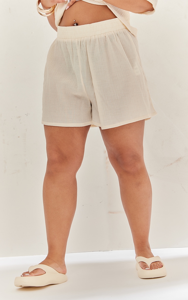 Plus Cream Textured Linen Look Shorts image 2