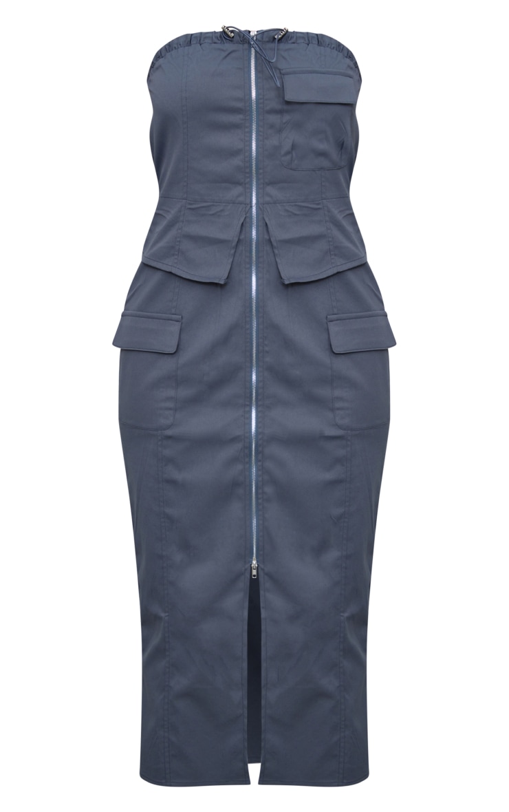 Robe cargo gris anthracite à poches et zip | PrettyLittleThing FR