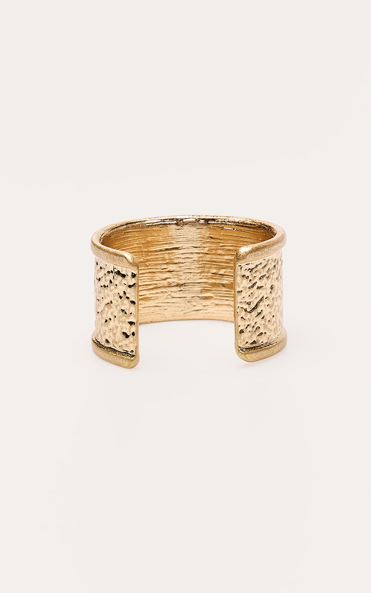 Bracelet manchette texturé doré à pierre noire image 3