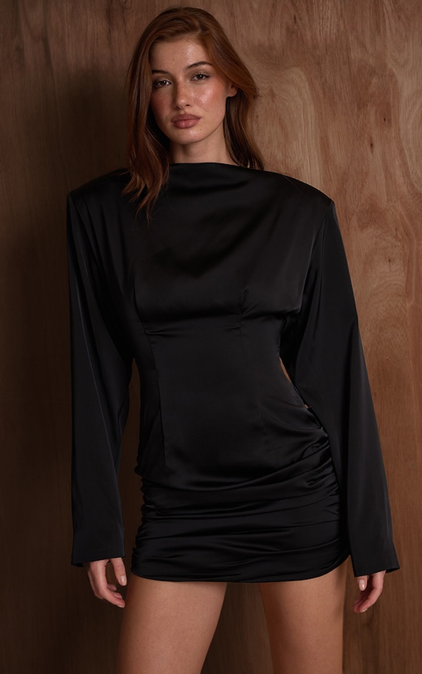 PLT Label Mini robe moulante satinée noire froncée à épaules exagérées