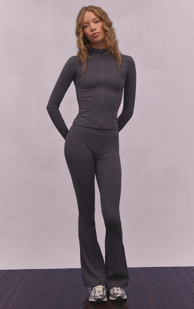 Pantalon de yoga flare gris anthracite sculpt image 2