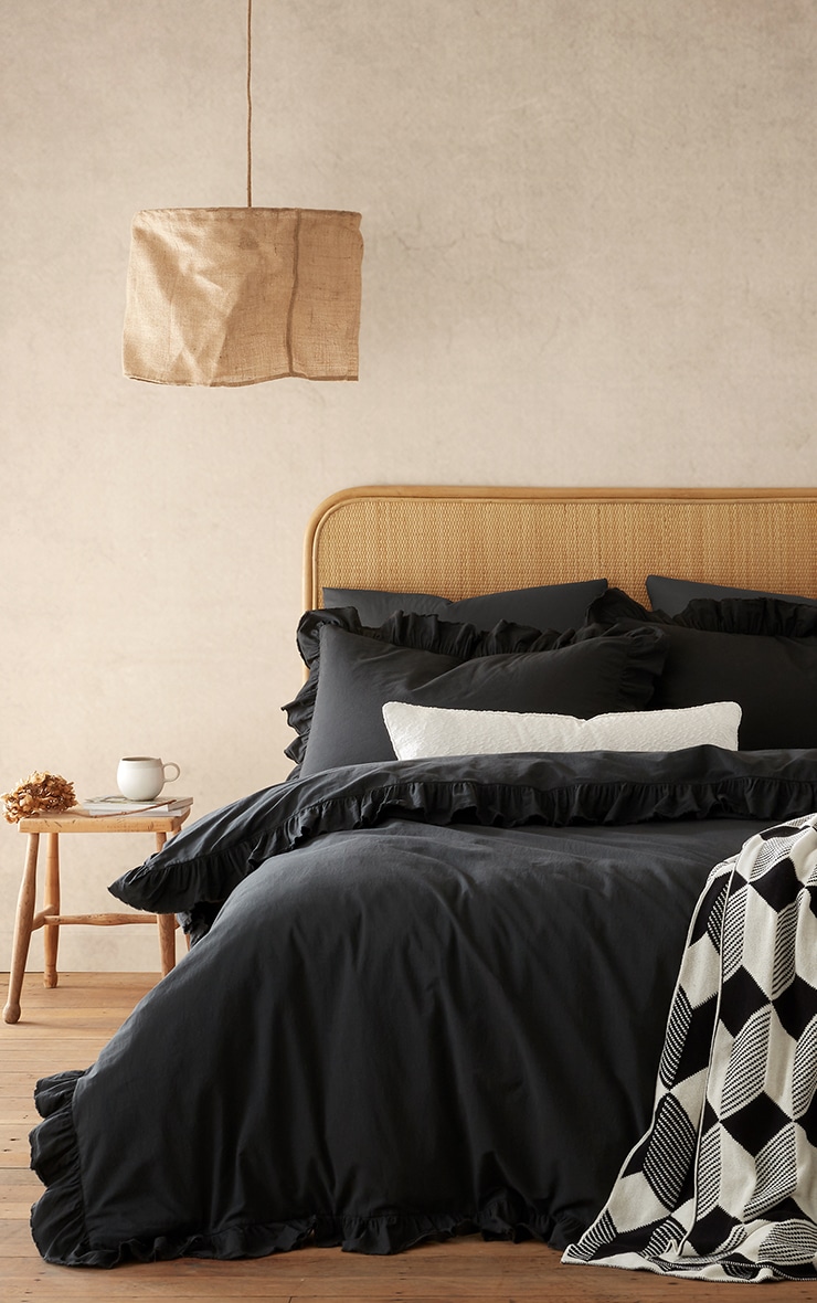 Style Sisters Ruffle Frill Double Duvet Cover image 1