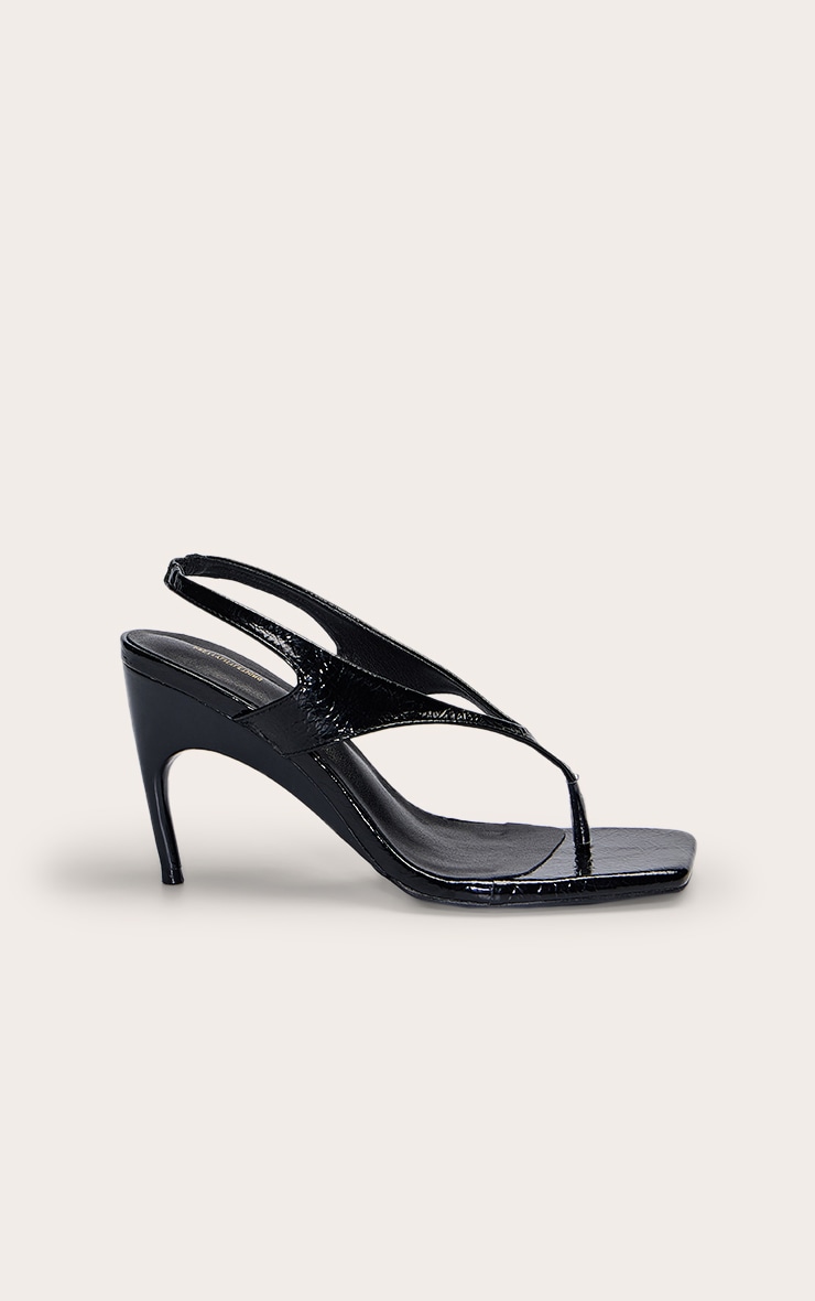 Sandales style tongs carrées crêpées noires à talon image 2