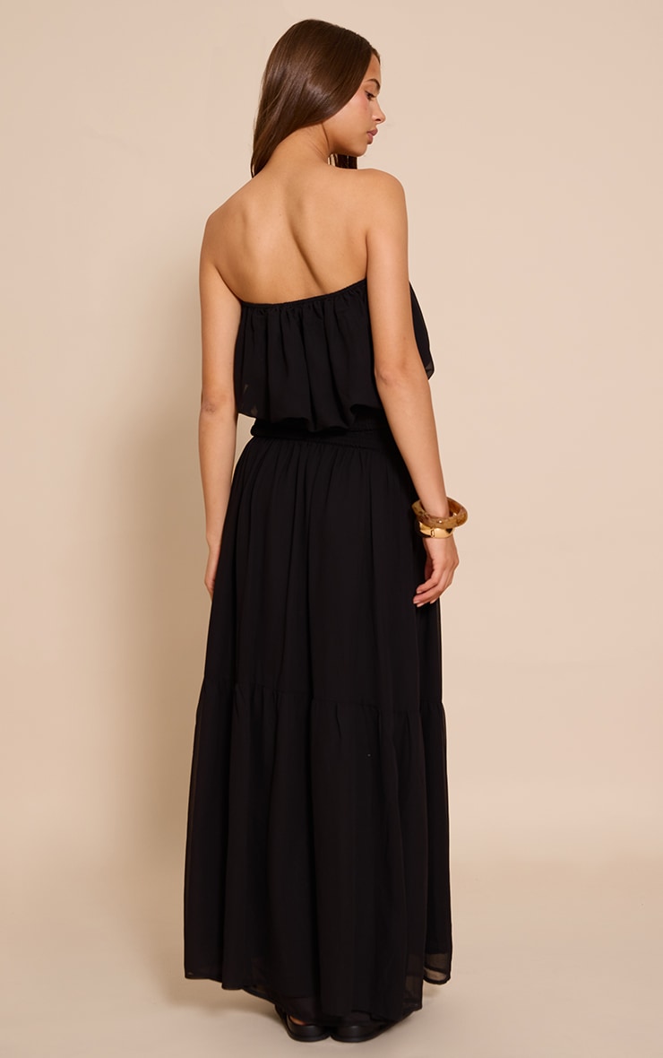 Robe bustier longue en mousseline de soie noire à taille froncée image 2