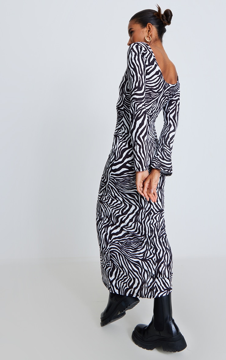 Monochrome Zebra Print Scoop Neck Maxi Dress image 2