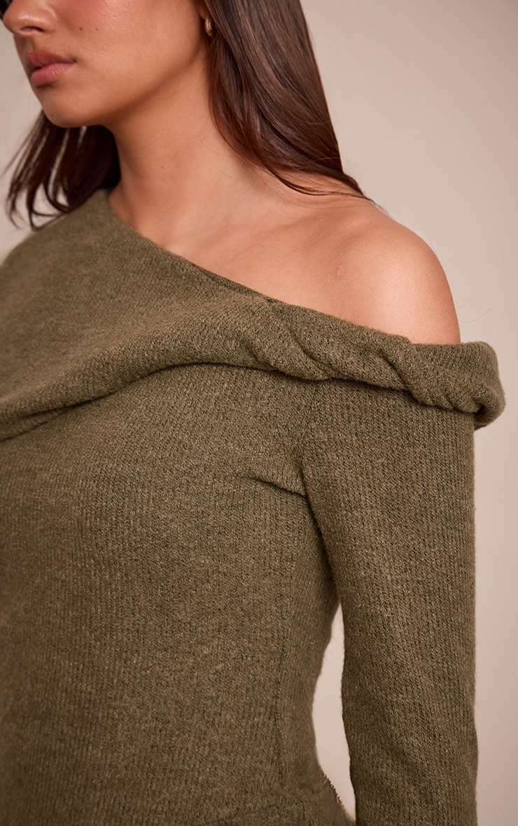 Combishort moulant côtelé vert olive à partie torsadée sur l'épaule image 4