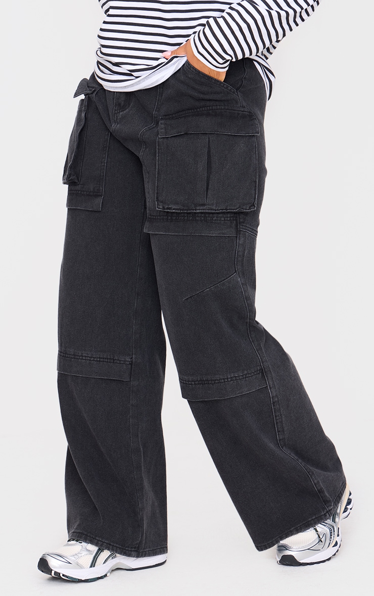 Plus Washed Black Cargo Wide Leg Denim Jeans image 2