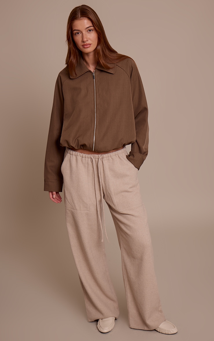 Veste bomber utilitaire café au lait à cordons ajustables image 3
