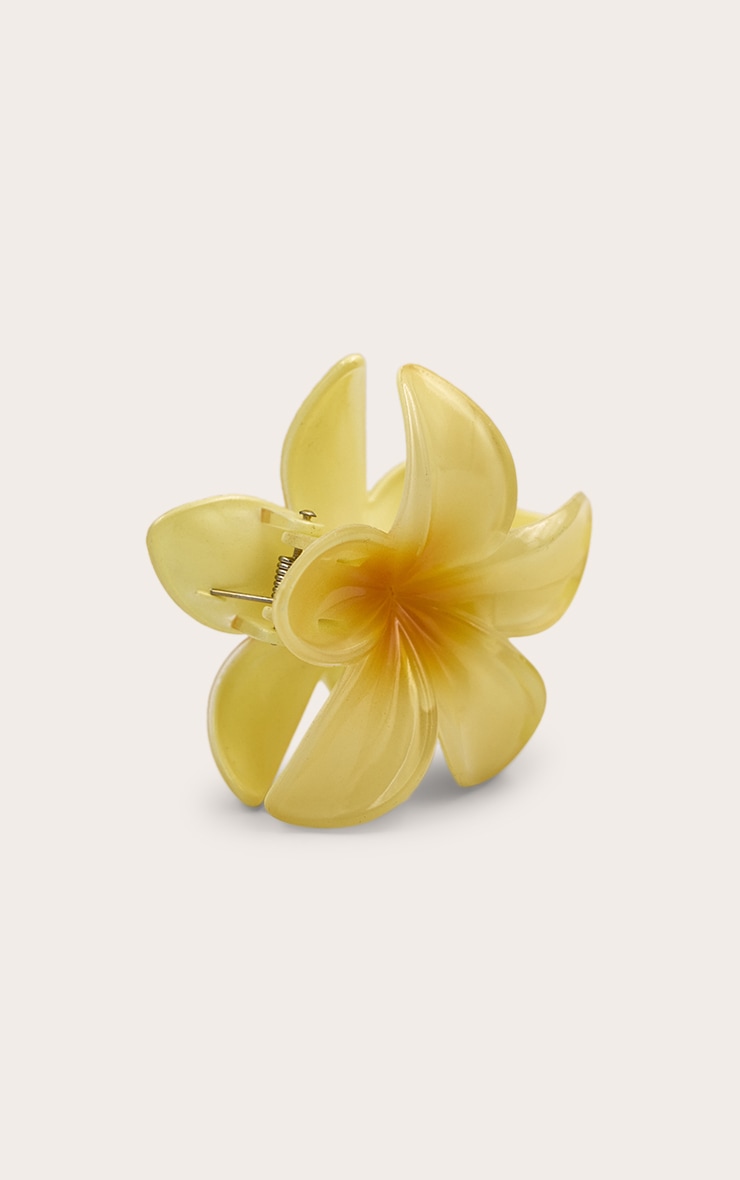 Butter Yellow Lily Flower Hair Clip image 2