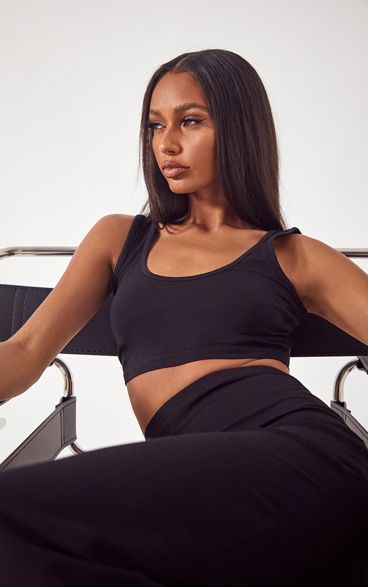 Essential Black Scoop Neck Crop Top
