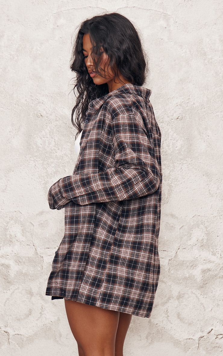 Chemise Oversize Marron Chocolat A Carreaux Et Poches PrettyLittleThing FR
