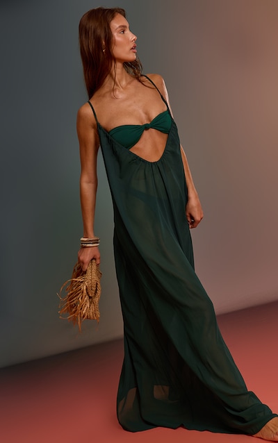 Robe de plage longue en mousseline de soie vert émeraude froncée à décolleté