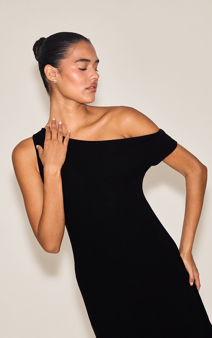 Robe longue asymétrique tissée texturée noire à épaule unique image 4