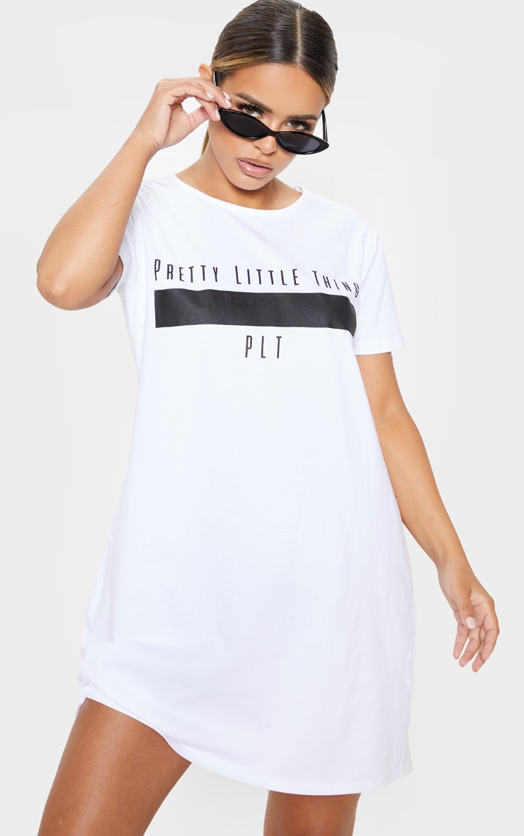 PRETTYLITTLETHING Petite White Printed T Shirt Dress
