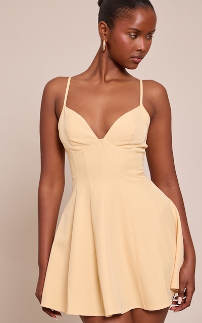 Robe mini droite plissée tissée crème