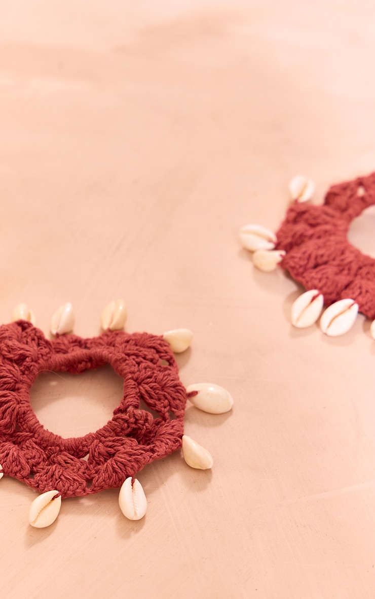 Rust Crochet Shell Scrunchies 2 Pack image 3