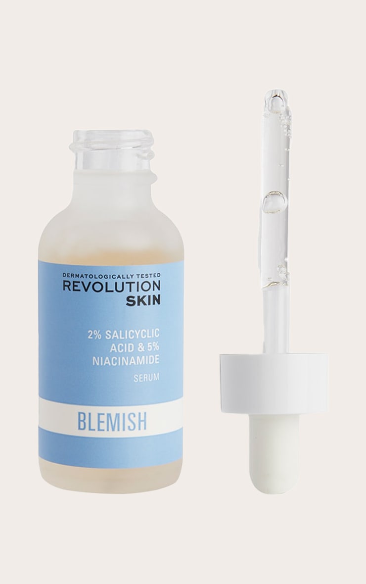 Revolution Skincare Salicylic Acid & Niacinamide Serum image 3