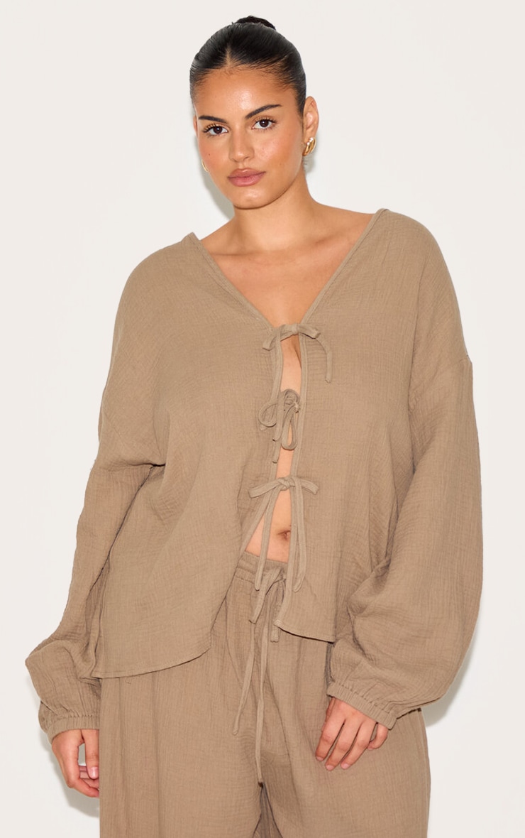 Chemise texturée argile en étamine nouée stretch sur le devant grande taille image 1