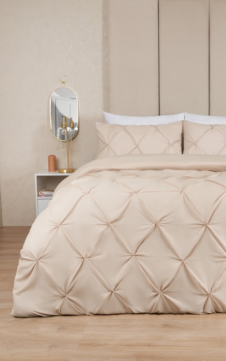 Stone Diamond Pintuck Double Duvet Set image 2