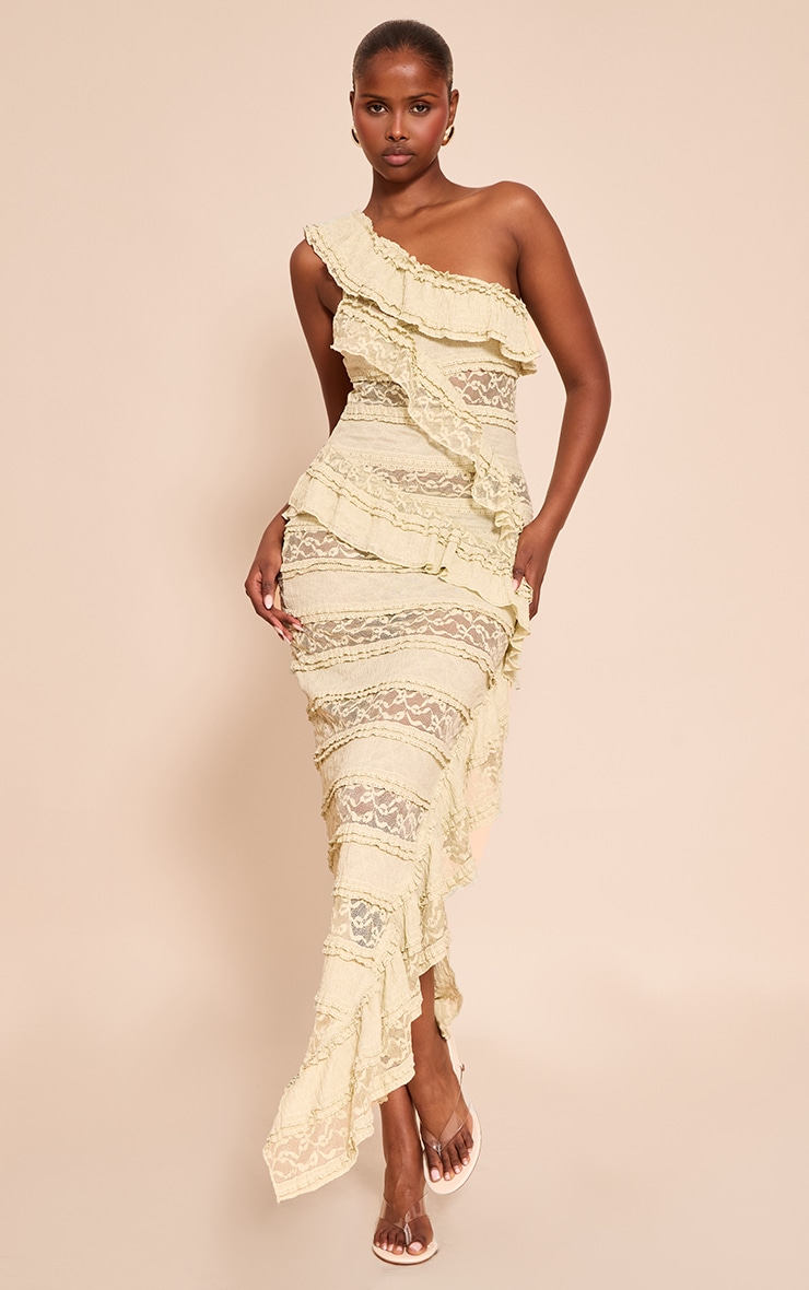 Robe longue en dentelle sauge à épaule unique et volants image 1