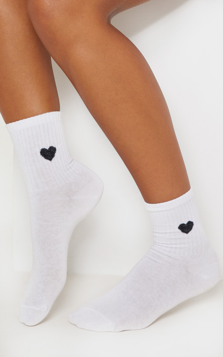 Chaussettes en maille blanche à coeur