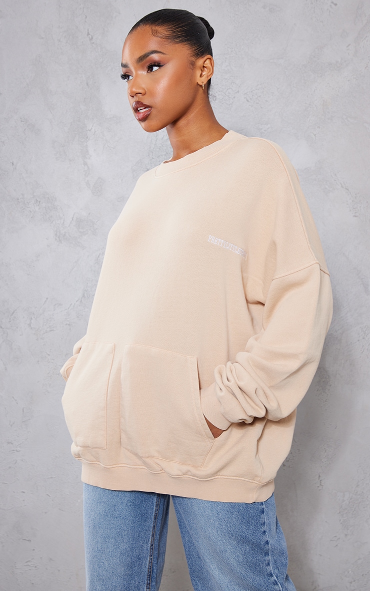PRETTYLITTLETHING Stone Embroidered Double Pocket Washed Sweatshirt image 1