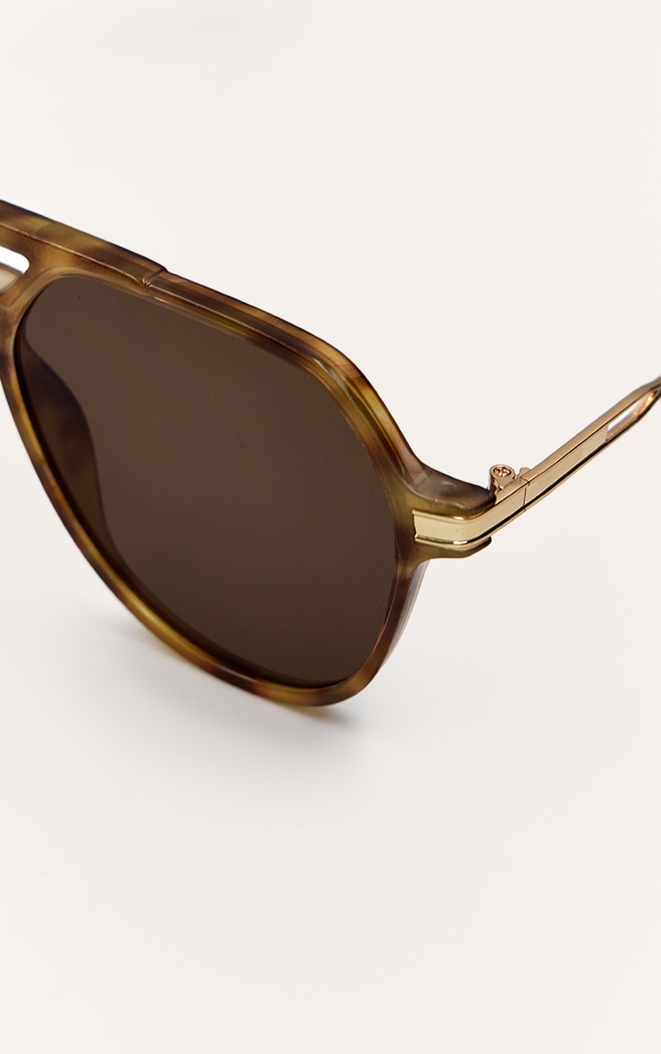 Peepers Jeepers Lunettes de soleil style aviateur en écailles marron clair image 4