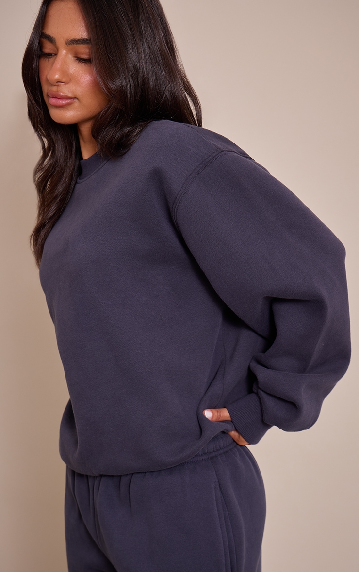 Petite Sweat oversize bleu marine à col ras image 4