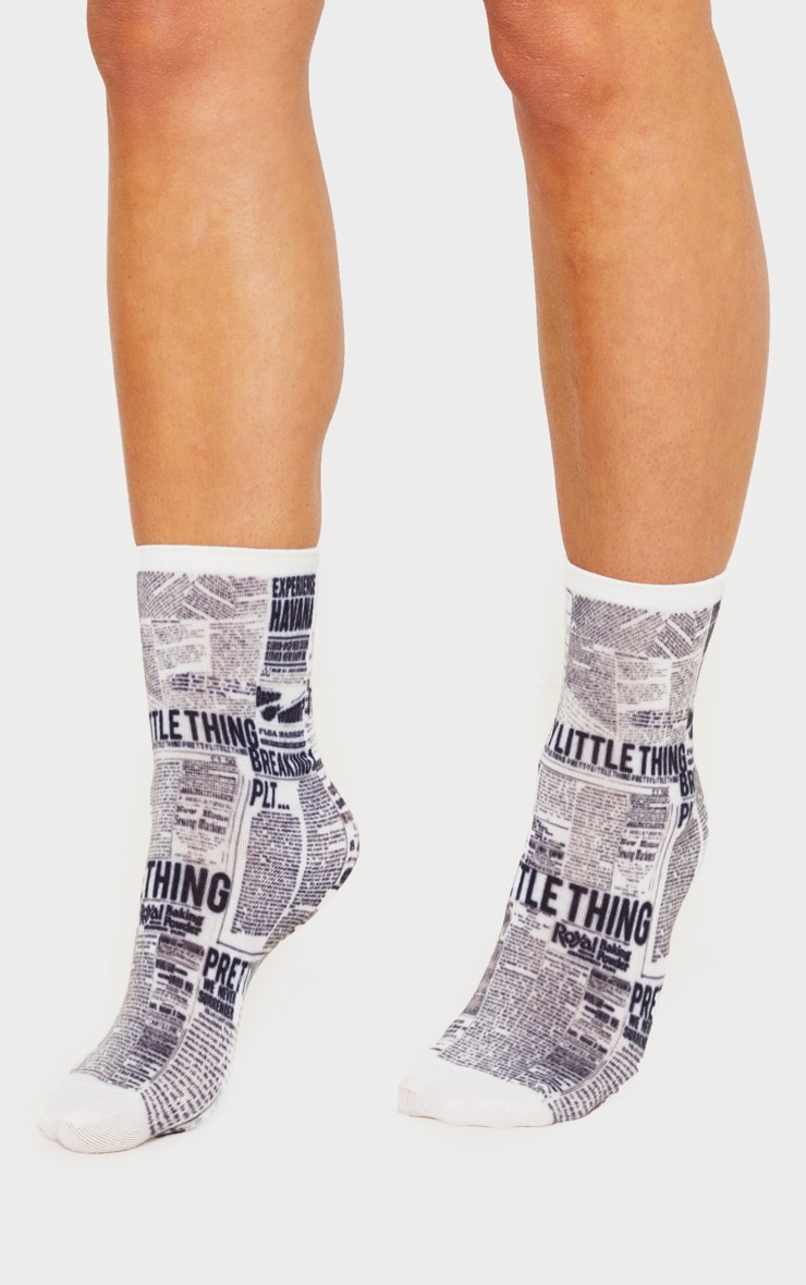 PRETTYLITTLETHING Newspaper Print Sock