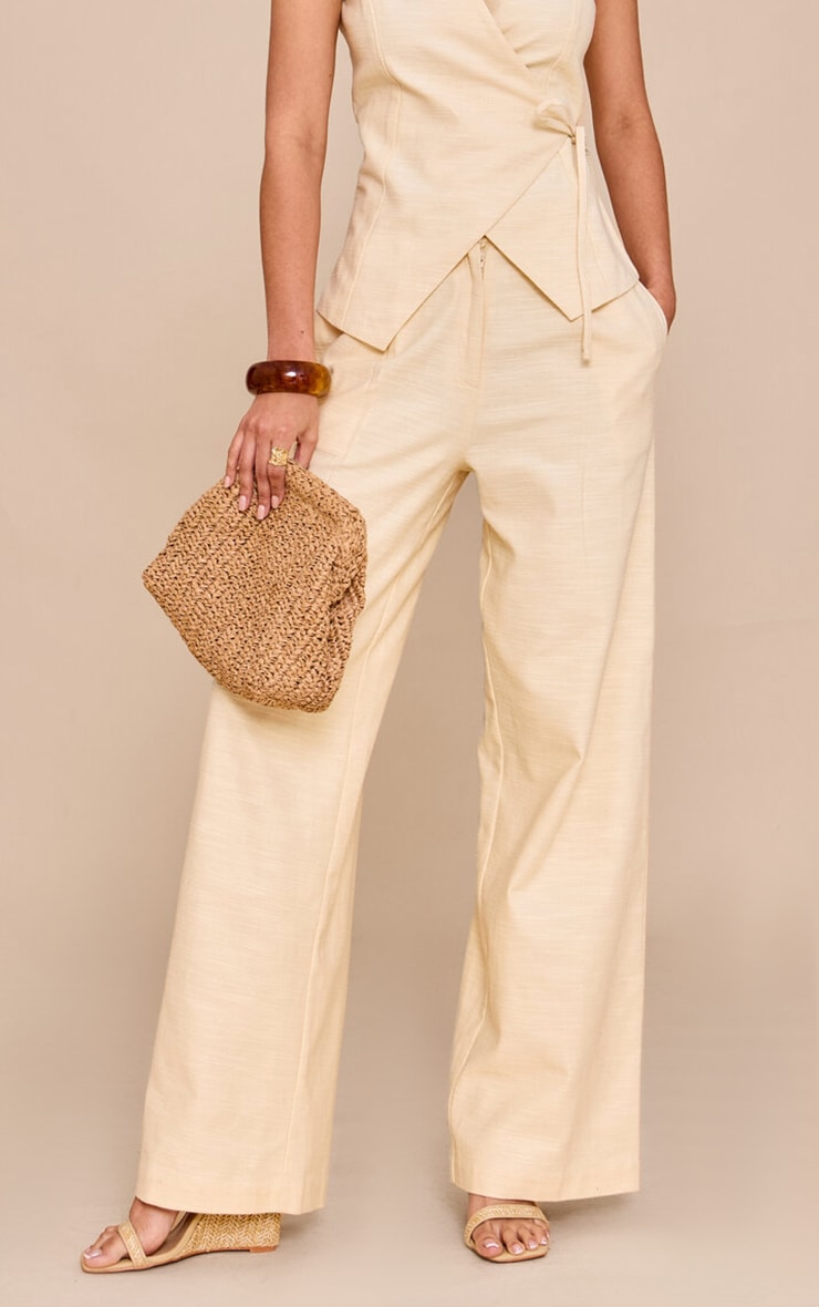 Pantalon large texturé amande plissé à taille mi-haute image 2