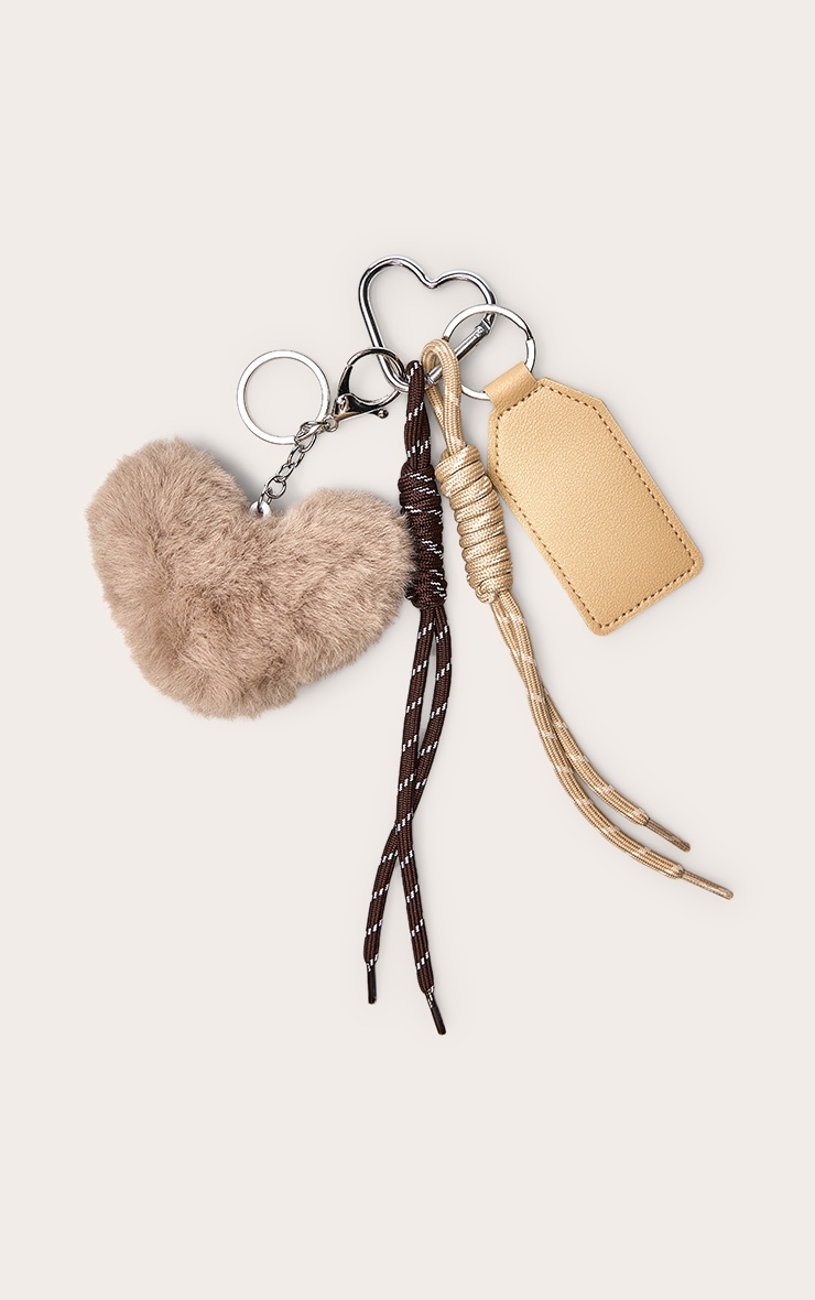 Porte-clés à coeur duveteux taupe image 3