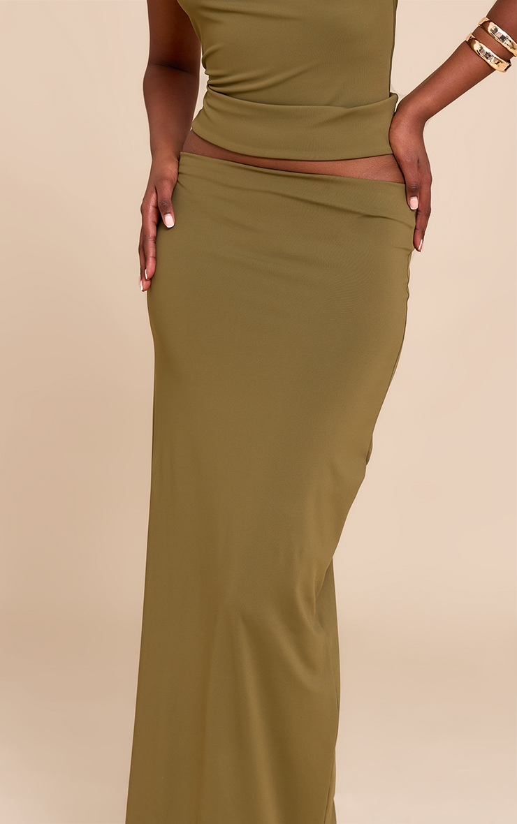 Jupe longue en Sculpt mat vert olive à taille mi-haute image 4