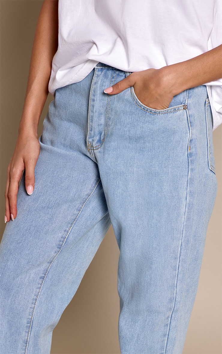 PRETTYLITTLETHING Light Blue Wash High Waist Straight Leg Jeans image 4
