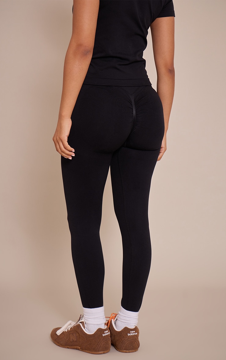 Petite Black Seamless Logo High Waist Scrunch Bum Leggings image 3