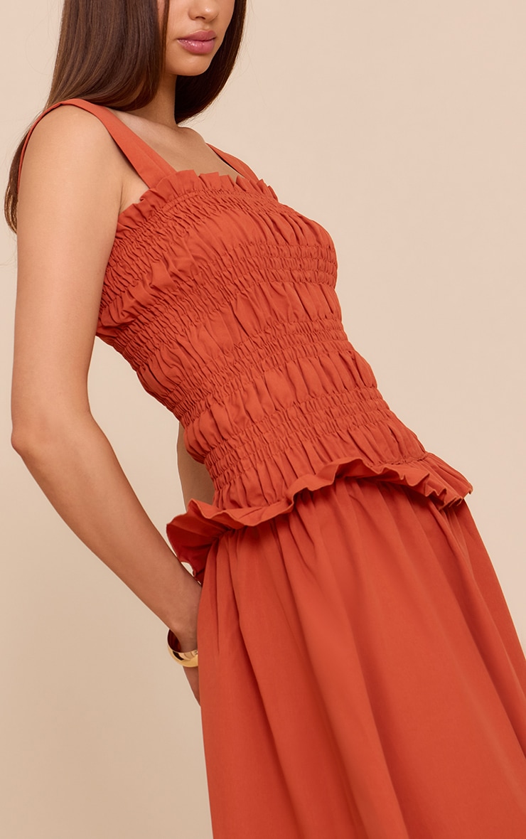 Robe longue orange brûlé froncée à volants image 4