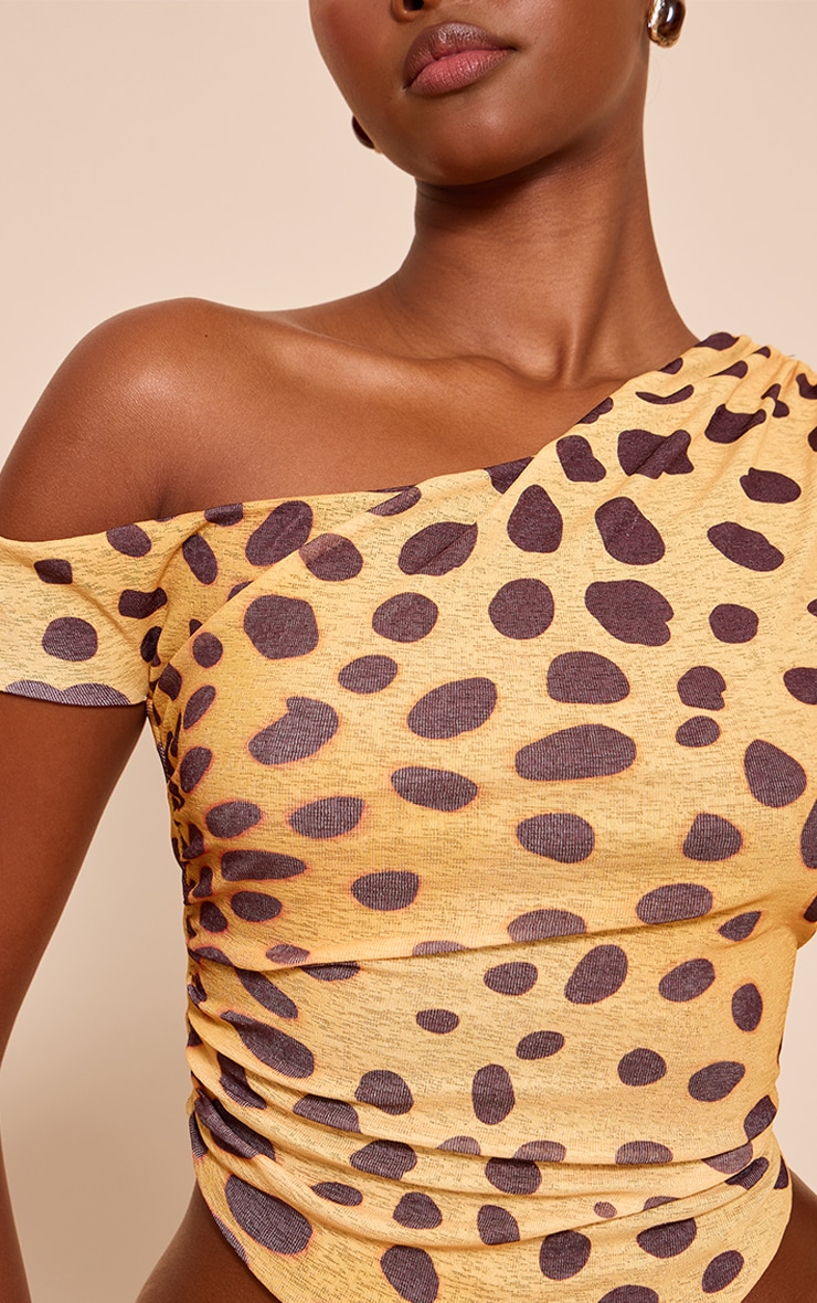 Yellow Leopard Print Onion Skin Sleeveless Asymmetric Hem Top image 4