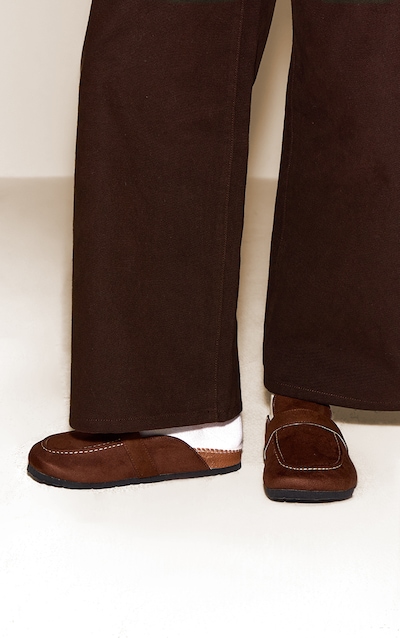 Mules en suédine chocolat à doublure en fausse fourrure