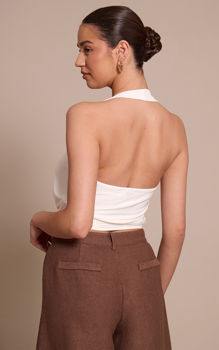 Top moulant crème à dos nu et décolleté image 2