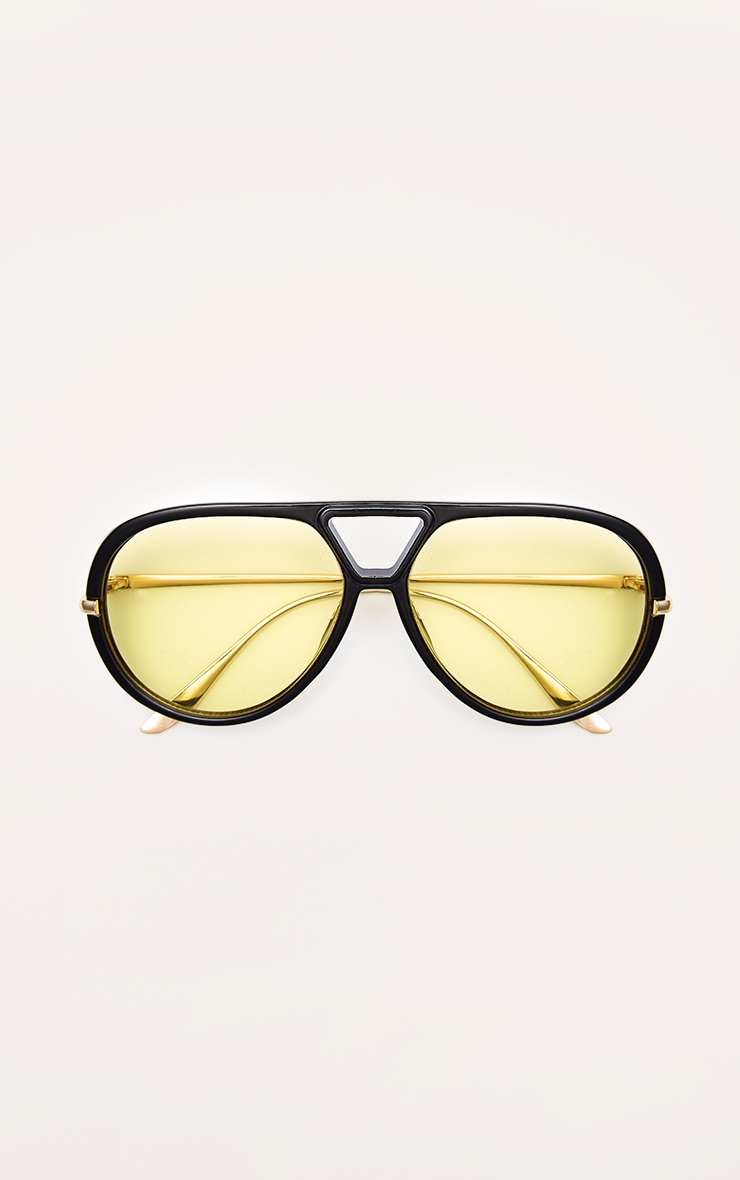 Lunettes de soleil style aviateur à monture noires et verres jaunes image 2
