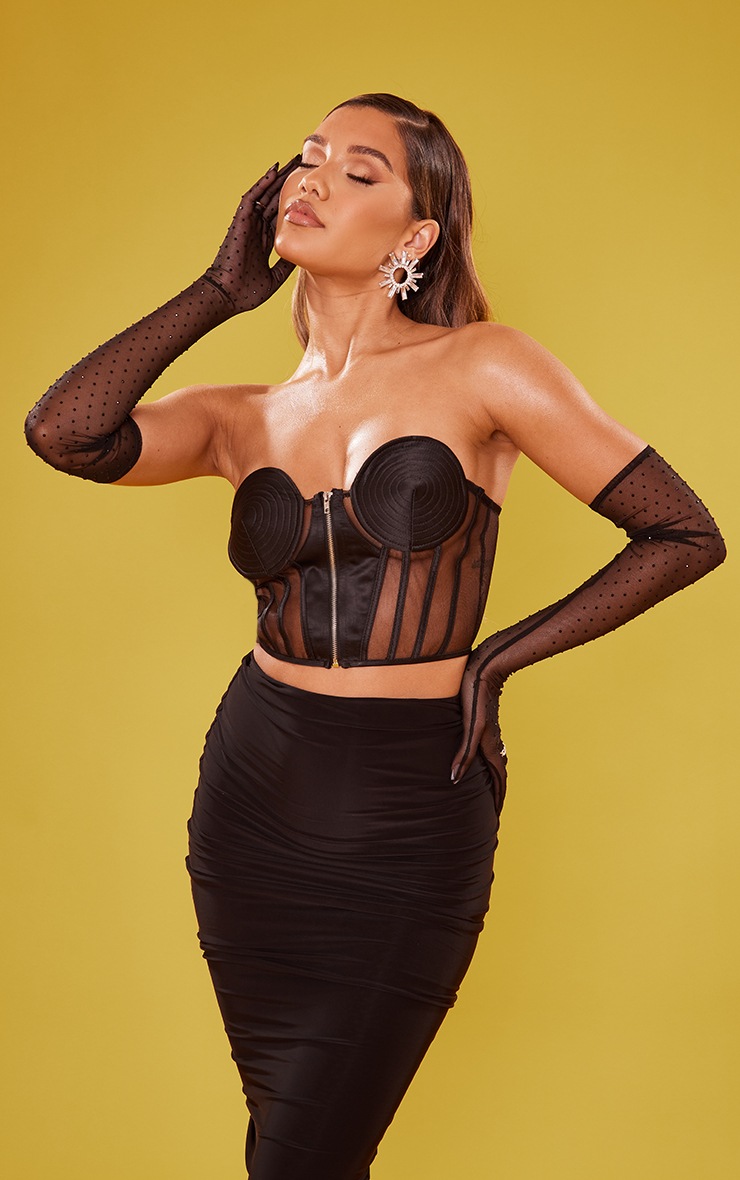 Black Circle Bust Cup Crop Top