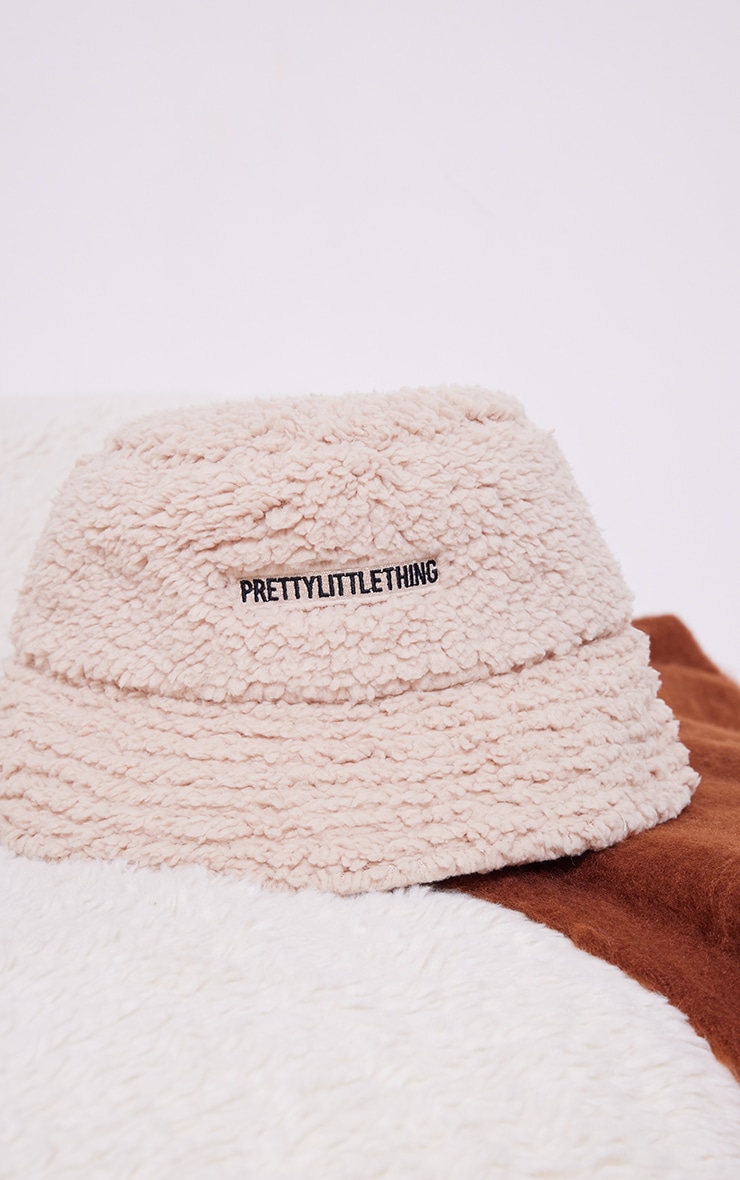 PRETTYLITTLETHING Cream Teddy Borg Bucket Hat image 3